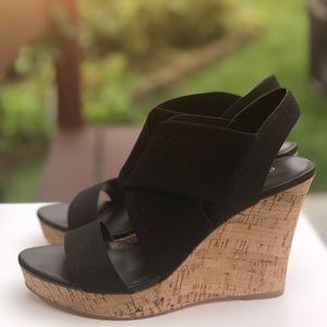 CHARLES BY CHARLES DAVID BLACK WEDGE SIZE 7